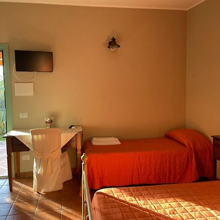 Borgo Nocchiara Hotel Carlentini Bagian luar foto