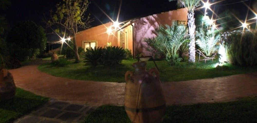 Borgo Nocchiara Hotel Carlentini Bagian luar foto
